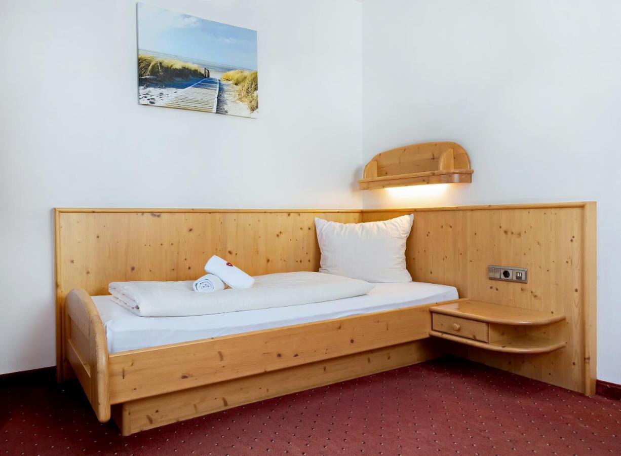 Gasthof Hotel Schermer バート・ヘーリング エクステリア 写真