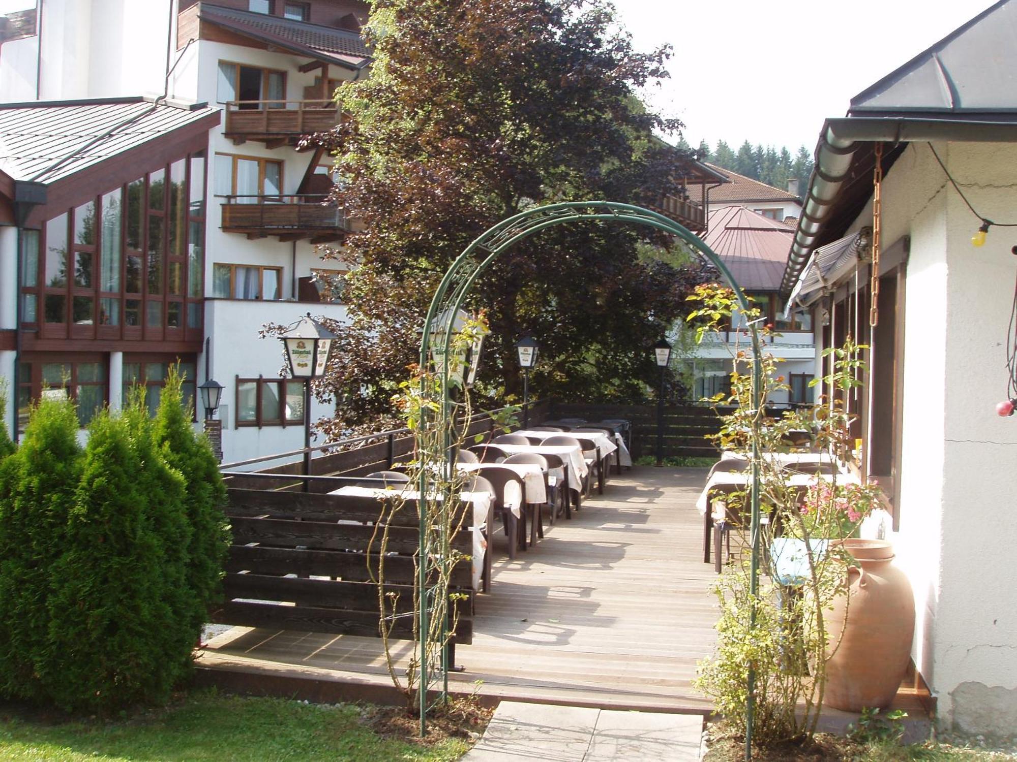 Gasthof Hotel Schermer バート・ヘーリング エクステリア 写真